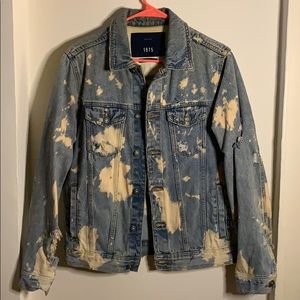 VINTAGE DENIM JACKET